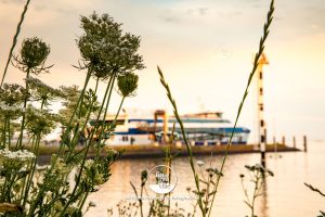 Oost Vlieland veerboot veerdam haven waddenzee zonsondergang Vlieland foto - fotograaf vlieland - portfolio fotogravlie