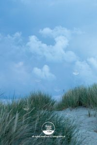 wolk wolken wolkenlucht boven duin duinen Vlieland foto - fotograaf vlieland - portfolio fotogravlie