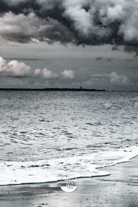 wolk wolken wolkenlucht Terschelling Vlieland foto -zwartwit - fotograaf vlieland - portfolio fotogravlie